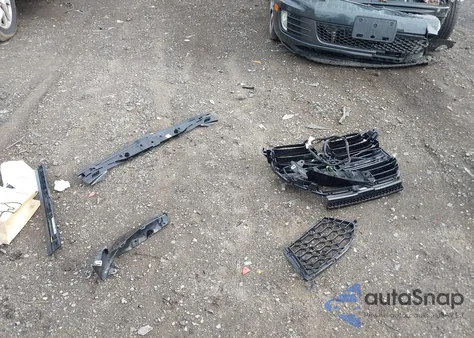 2025 BMW M4 Competition xDrive z USA, uszkodzony, nr VIN WBS33HK0XSCU88352